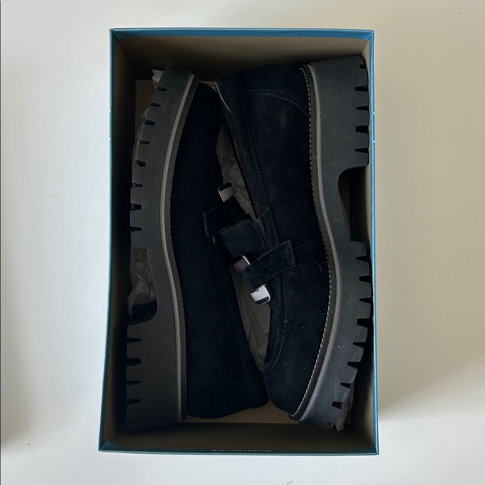 Softwaves Women's Black Suede Loafers - Picture 8 of 9